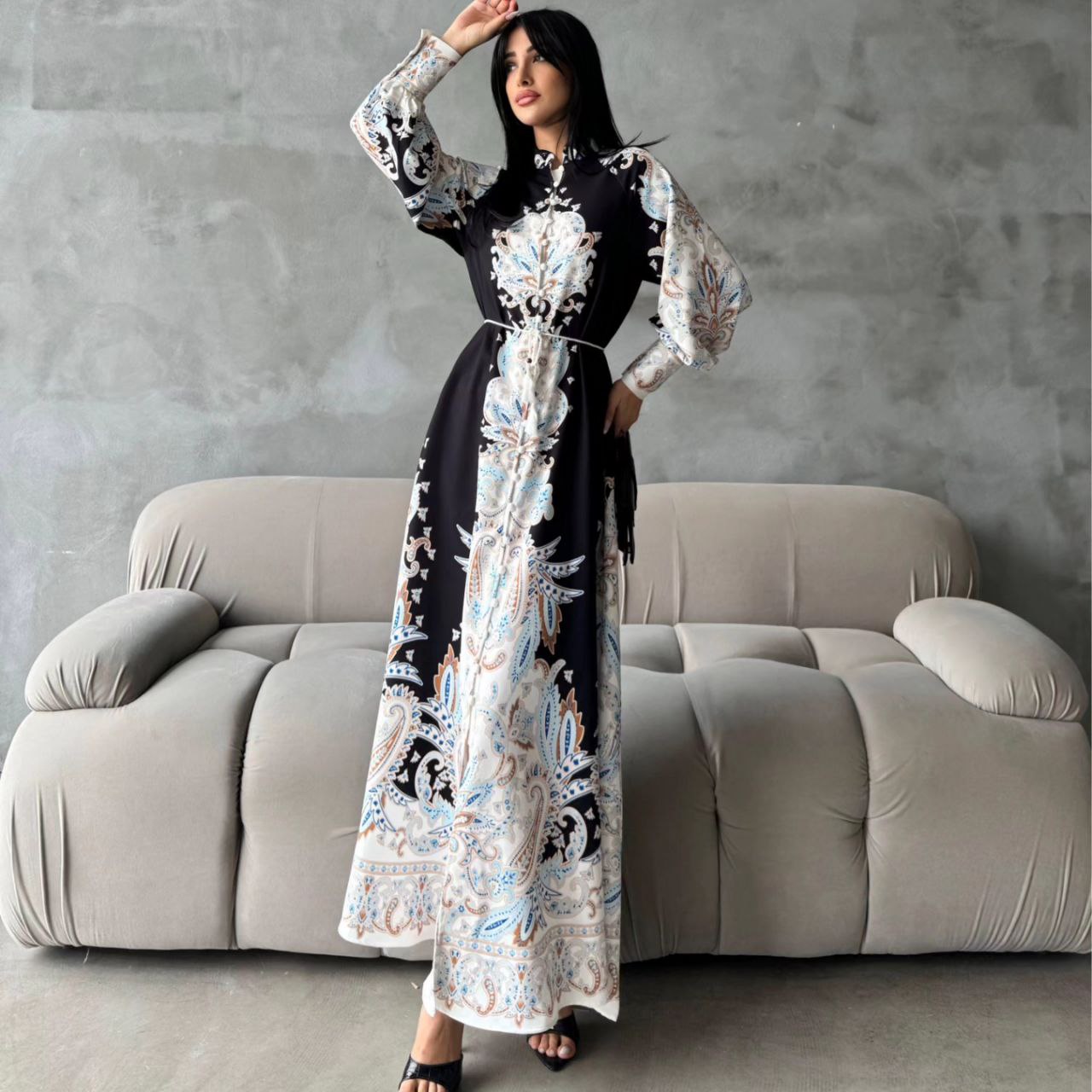 A very elegant heavy dress