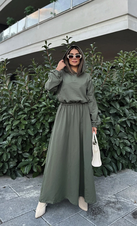 New Laviva Women's Red Hooded, Kangaroo Pocket Detailed, Elastic Waist, Casual Long Dress NY3484
